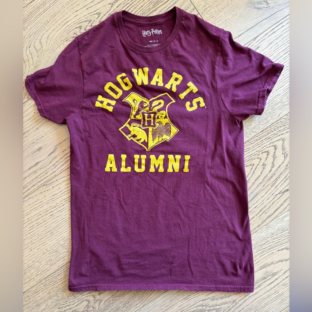Harry Potter Kids Maroon & Yellow Hogwarts Alumni T-Shirt